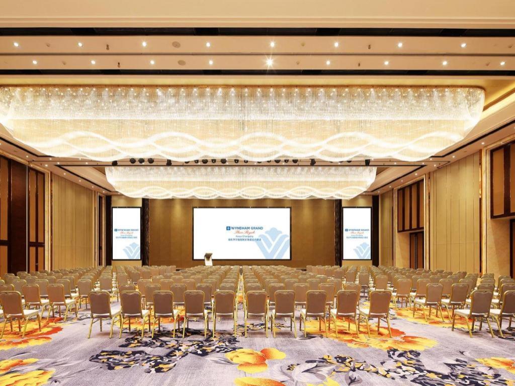 Wyndham Grand Plaza Royale Huayu Chongqing Hotel Luaran gambar