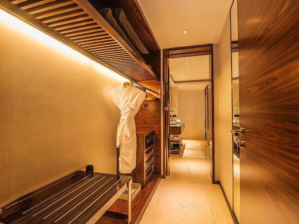 Wyndham Grand Plaza Royale Huayu Chongqing Hotel Luaran gambar