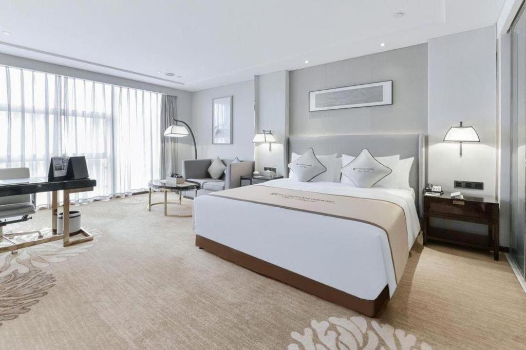 Wyndham Grand Plaza Royale Huayu Chongqing Hotel Luaran gambar
